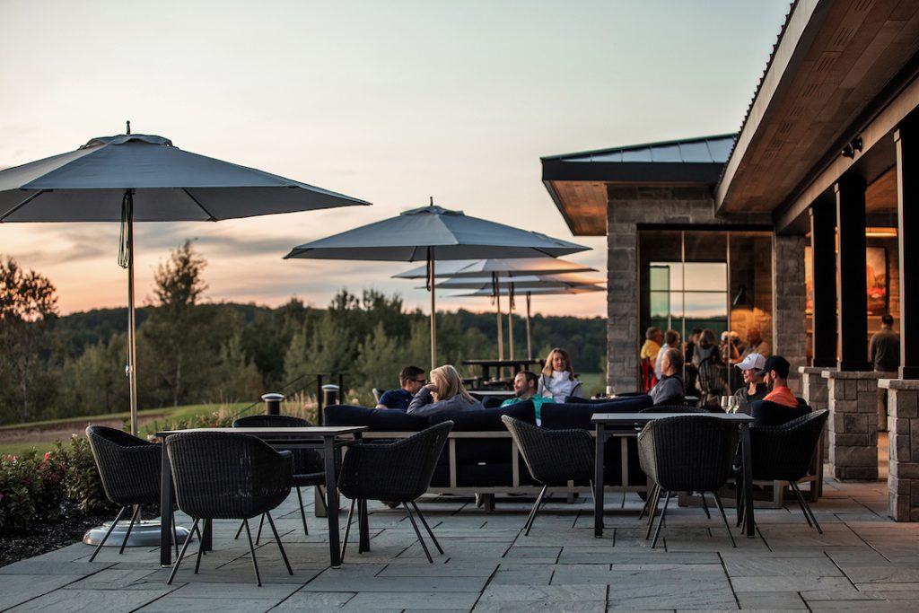 Braestone Club The Ktchn Patio
