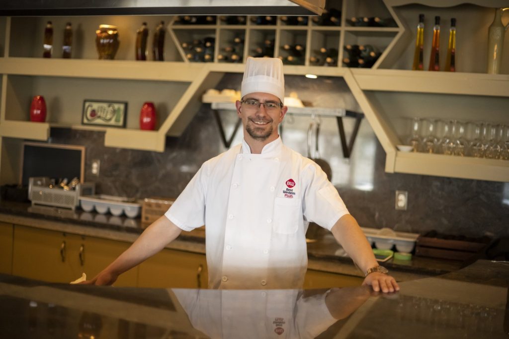 Grape and Olive Chef at Best Western Mariposa