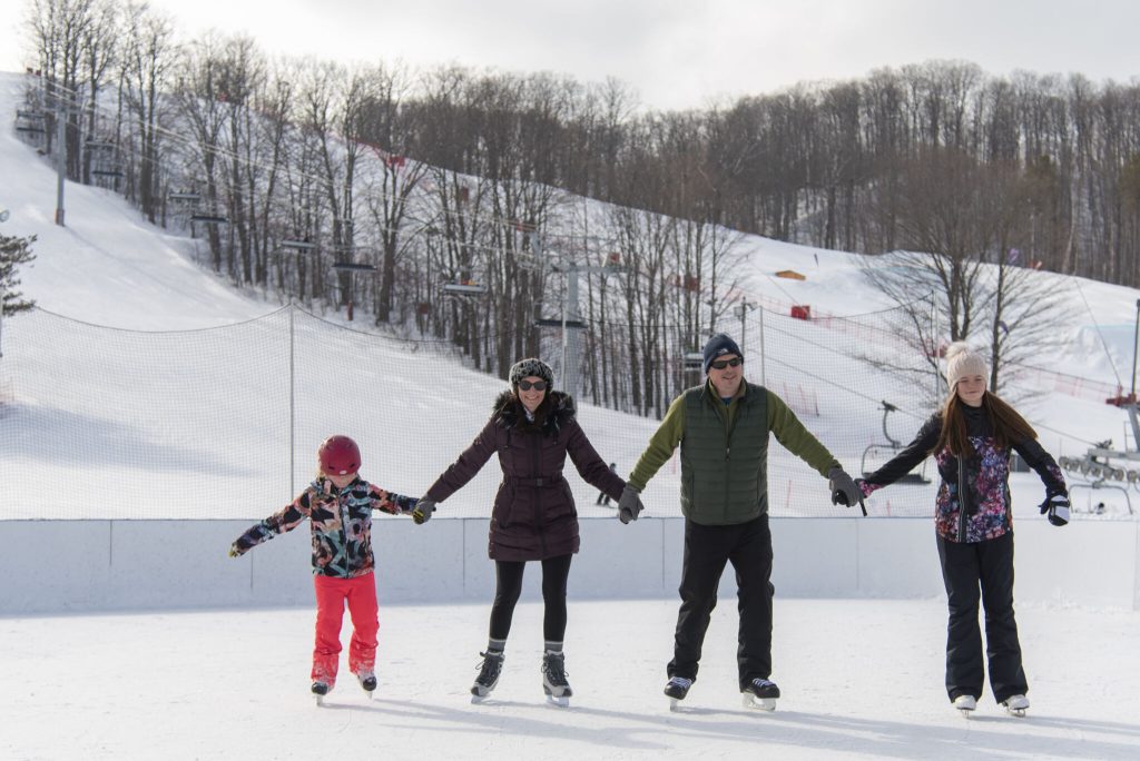 Oro medonte winter family skating