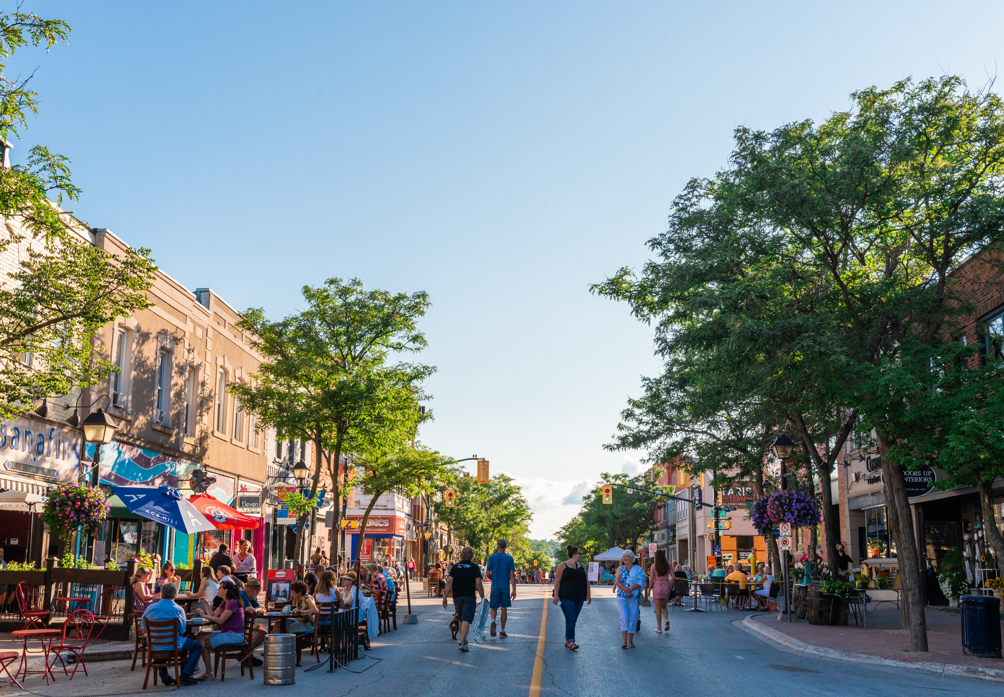 Downtown Orillia patio dining