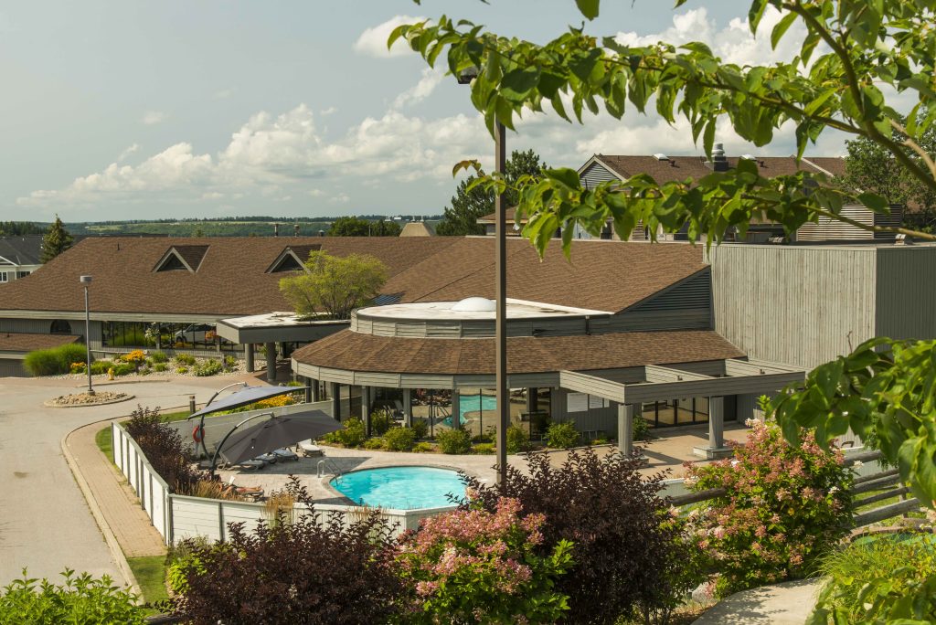 horseshoe resort 3 1 1024x684